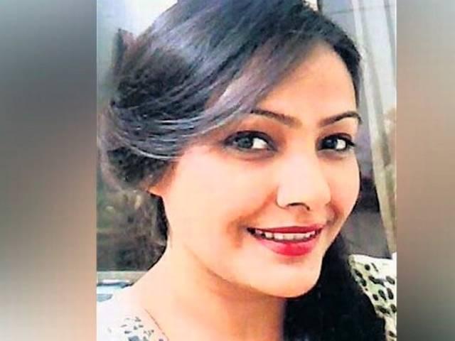 घर के बाथरूम में मिली मॉडल शिखा जोशी की लाश, गले पर चाकू के निशान model dead body found in her bathroom