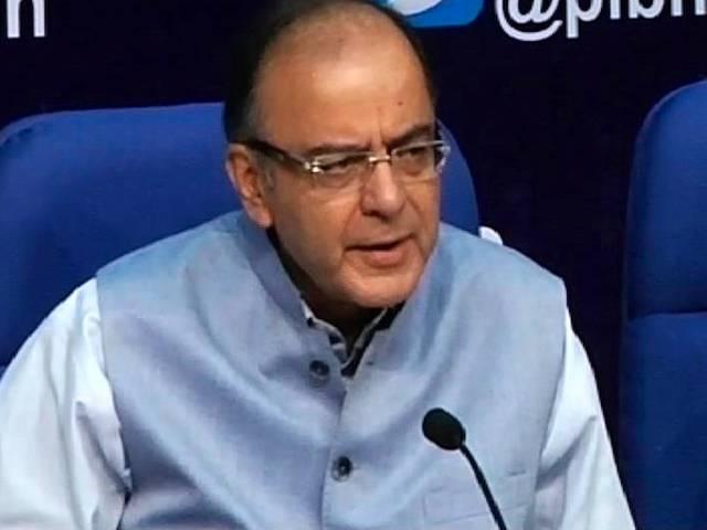 ABP LIVE: सरकार के एक साल पूरे होने पर वित्त मंत्री जेटली ने कहा-जारी रहेगी रिटेल में एफआईडी abp_live