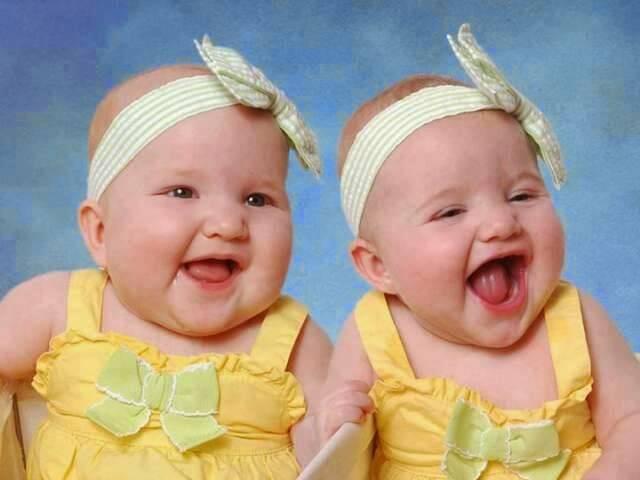 OMG: जुड़वा बेटियों के अलग-अलग पिता! Twins have different fathers, judge finds in paternity case