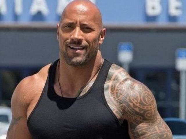 जॉनसन ने किया प्रशंसक की शादी का आयोजन Dwayne johnson_Wrestler_Marriage_