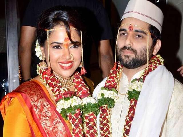 समीरा रेड्डी के घर गूंजी किलकारी It’s a boy for Sameera Reddy
