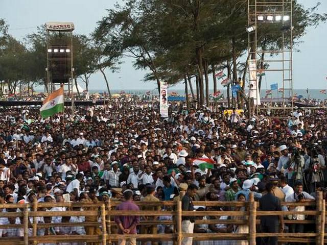 ‘सूट बूट की सरकार’ को जन्मदिन पर बधाई: राहुल गांधी “I wish to officially wish the ‘suit boot ki sarkar’