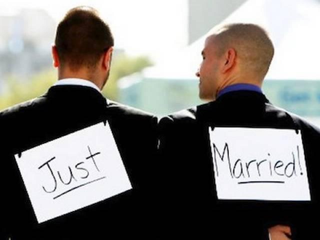 बेटे के लिए दूल्हा तलाश रही मां को मिले 150 से ज्यादा रिश्ते mother_son_groom