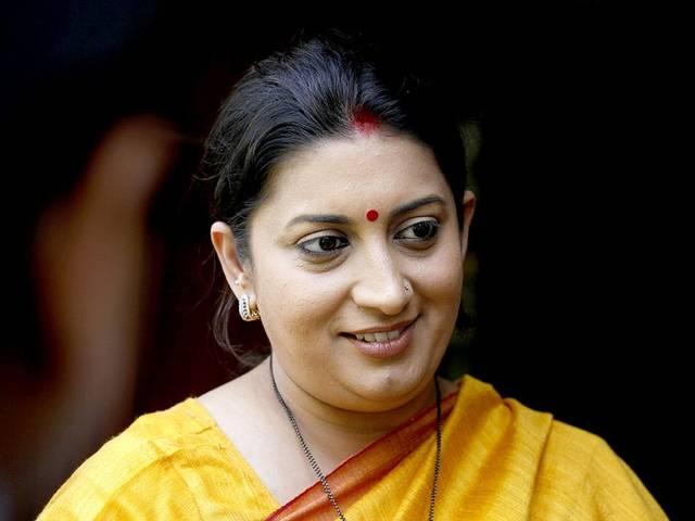 मोदी एक महान अर्थशास्त्री हैं: स्मृति ईरानी Smriti Irani