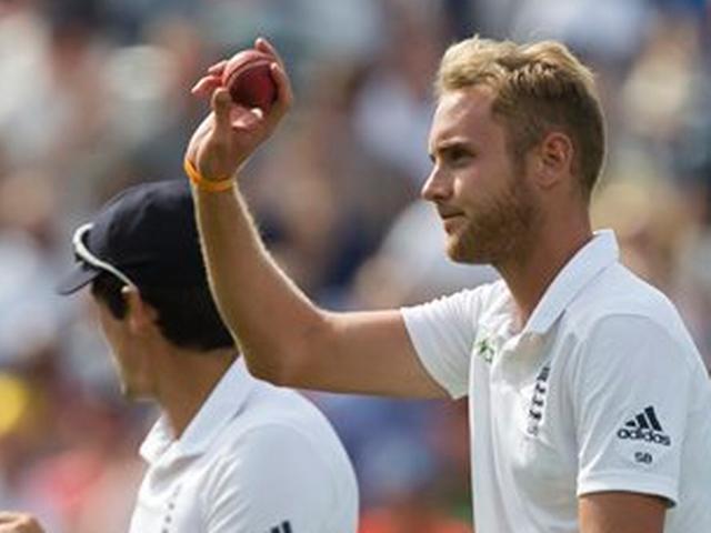 5 विकेट झटकने के बाद भी ब्रॉड ने बनाया खराब गेंदबाज़ी का रिकॉर्ड Stuart Broad_England Cricket team_