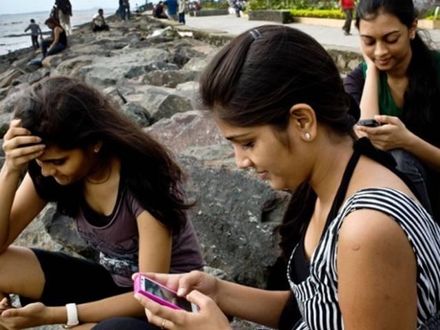 क्या प्राइवेट टेलीकॉम कंपनियां रोमिंग फ्री करेंगी? is free roaming in india possible?