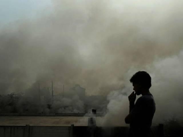 पर्यावरण दिवस स्पेशल: दिल्ली में वायु प्रदूषण खतरनाक, बरतें एहतियात air pollution