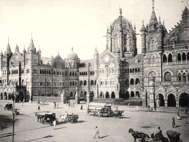 यादों की विक्टोरिया! Victoria_Horse_Carriage.jpg