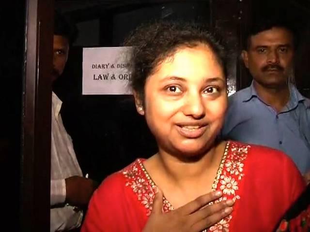 'आप' विधायक सोमनाथ भारती पर पत्नी ने लगाया मारपीट का आरोप somnath_bharti_wife_illegations
