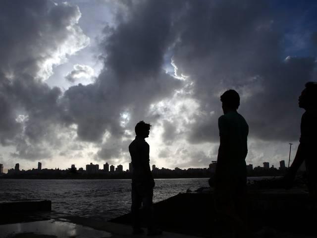 मुंबई में हुई मानसून की पहली झमाझम बारिश mumbai_monsoon_reached