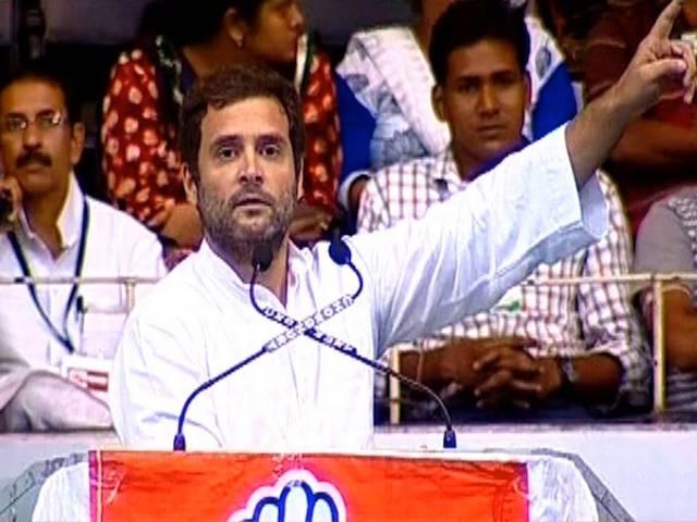बुलेट ट्रेन सिर्फ ‘सूट-बूट’ वाले लोगों के लिए: राहुल गांधी RAHUL GANDHI