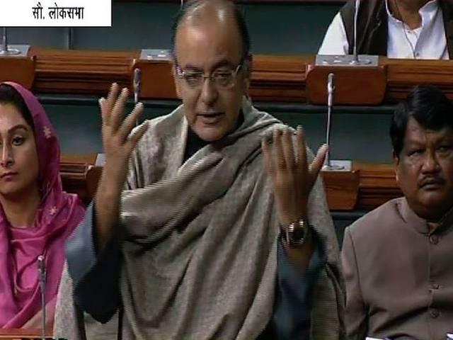 फंसे कर्ज से निपटने के लिये योजना तैयार कर रहा वित्त मंत्रालय Finance ministry readying plan to deal with menace of bad loans