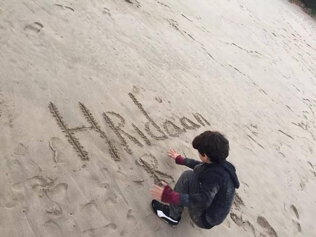 सिर्फ प्यार ही बरकरार रहता है: रितिक Hrithik Roshan