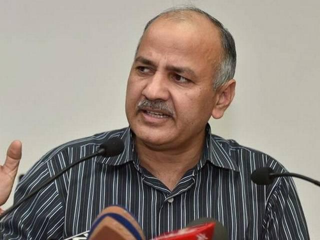 मनीष सिसोदिया का स्मृति से अनुरोध- आठवीं कक्षा तक फेल नहीं करने की नीति हटाएं manish_sisodia_smriti_irani