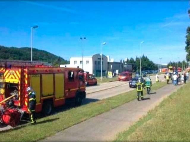 फ्रांस की फैक्ट्री पर हुए हमले में एक की मौत, कई घायल France attack