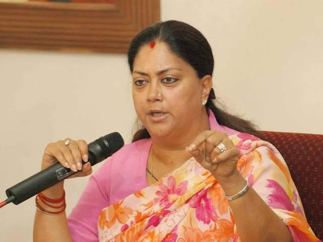 पार्टी ने दी वसुंधरा को क्लिनचिट, बिना किसी नेता से मिले निकलीं जयपुर Vasundhra Raje_BJP_Narendra Modi_Lalit Modi_