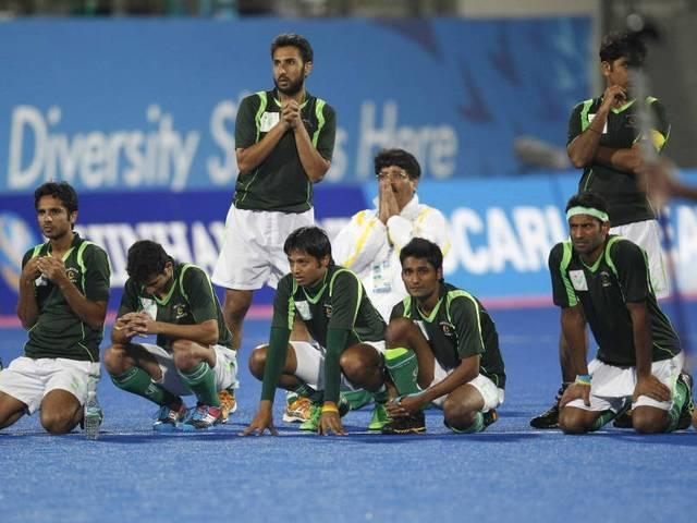 आयरलैंड से हारकर टूटी पाकिस्तान की ओलंपिक उम्मीद, शोक में देश Pakistan Lose to Ireland, Out of Rio Olympics Race