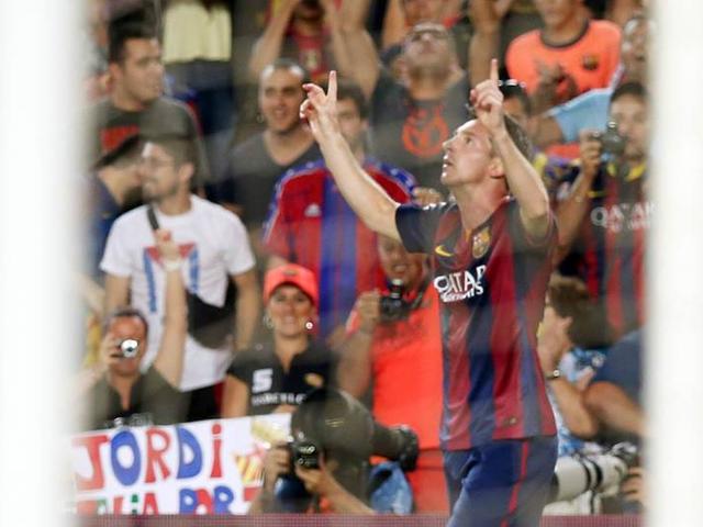 कोपा कप हारने के बाद माराडोना और मेसी को लेकर फिर छिड़ी बहस Messi-Maradona debate rumbles on Barca star ends up on losing side again