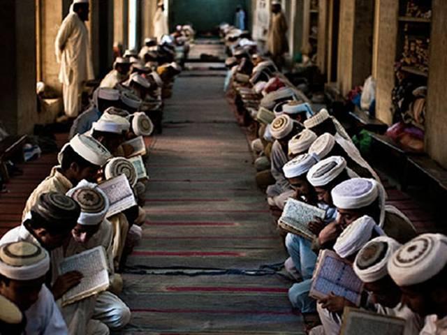 यूपी के मदरसों के सिलेबस में शामिल किया जा सकता है मुस्लिम पर्सनल लॉ madarsa_education_board