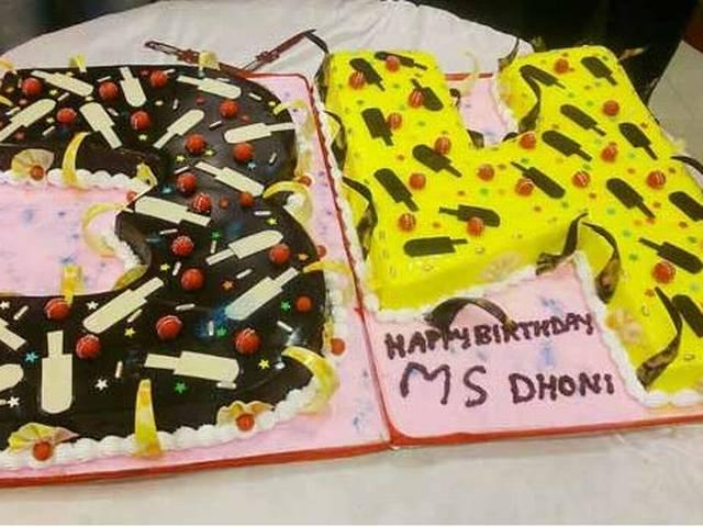 धोनी के 34वें जन्मदिन पर रांची में कटा 34 पाउंड का केक dhoni b’day