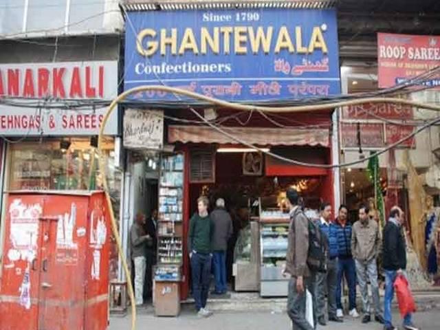 225 साल पुराने ‘घंटेवाला’ को खरीदने की लगी होड़ local_traders_eager_to_buy_ghantewala