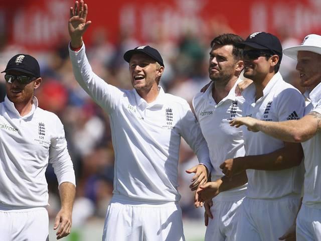 ASHES: 308 पर ढेर हो गई ऑस्ट्रेलिया की पहली पारी, इंग्लैंड का पलड़ा भारी first test day three