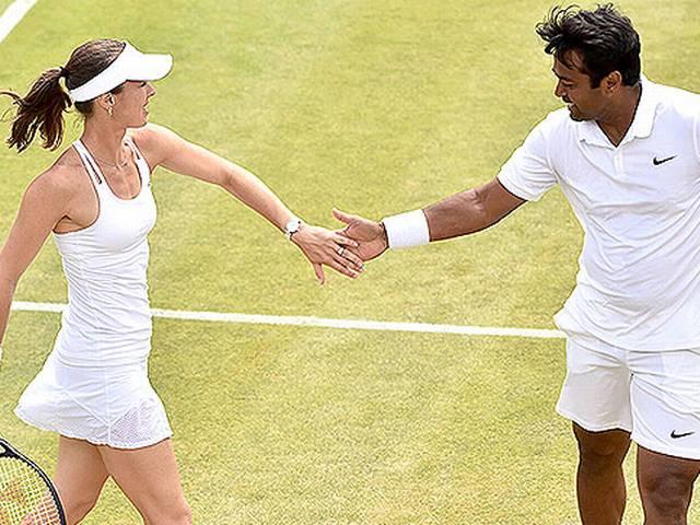विंबलडन: लिएंडर पेस और सानिया मिर्जा का बड़ा कमाल Martina Hingis reaches 2 doubles finals at Wimbledon