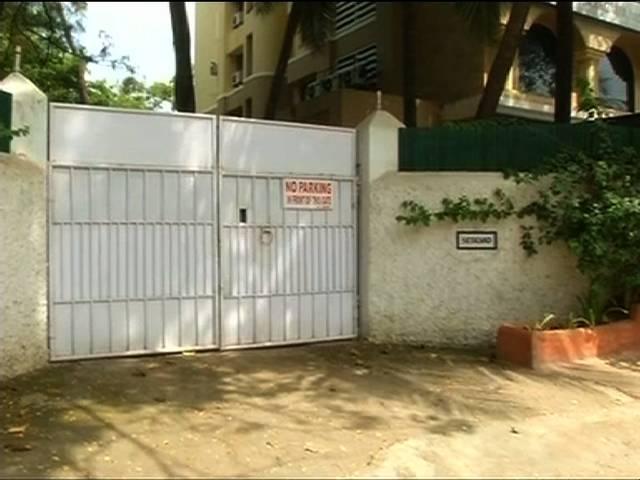 सीबीआई ने सामाजिक कार्यकर्ता तीस्ता सीतलवाड़ के आवास पर मारा छापा CBI Raids Activist Teesta Setalvad’s Residence, Office in Mumbai