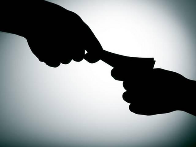 गोवा और गुवाहाटी में ठेके देने के लिए किस मंत्री ने ली थी अमेरिकी कंपनी से घूस? bribe_american_company_minister