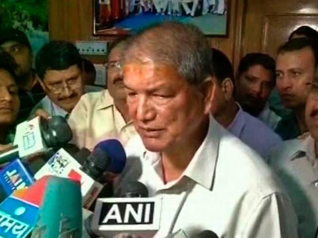 स्टिंग के घेरे में सीएम के सचिव Harish Rawat