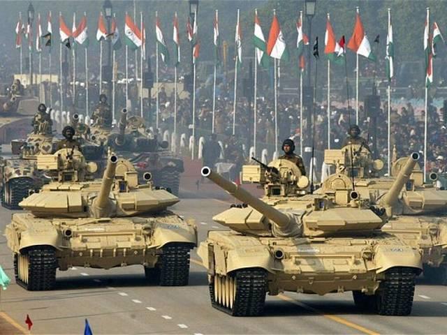 सेना ने कबूला- नहीं है पर्याप्त गोला बारूद indian military