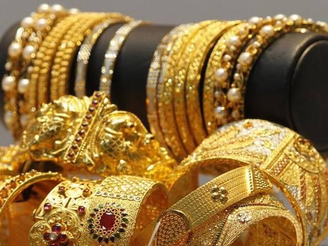 'महीने भर में 23,000 रुपये तक आ जाएगा सोना' gold price