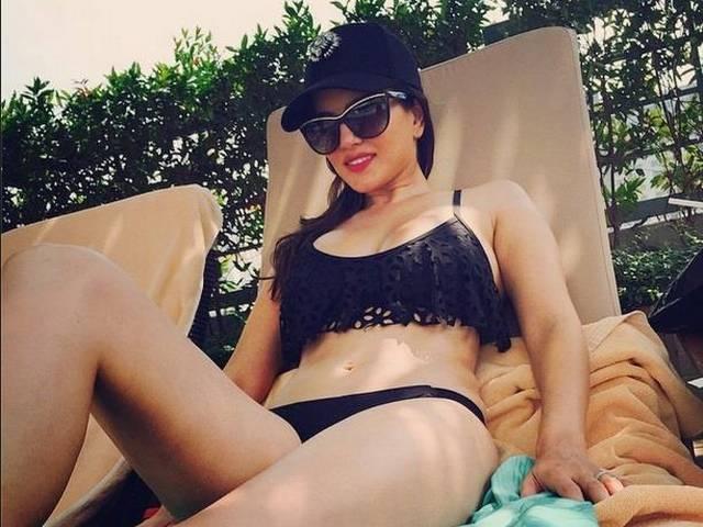 ...तो सुपर हीरो बनना चाहती हैं सनी लियोनी Sunny Leone_