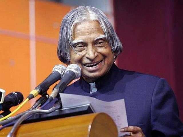 जानें: अखबार बेचने वाले कलाम कैसे बने भारत के राष्ट्रपति kalam biography