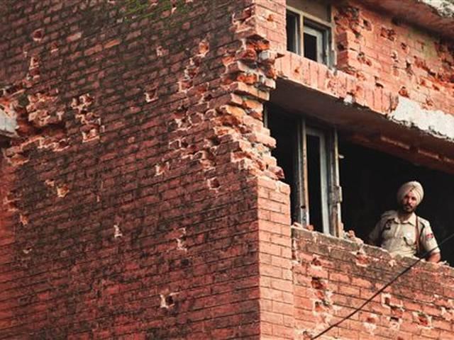 गुरदासपुर हमलाः पाकिस्तान से आए थे लश्कर-ए-तैयबा के आतंकी! Arms, ammunitions like those used in attack in Samba: Wani