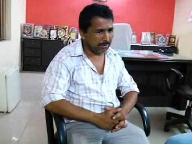 1 लाठी पर 200 रुपए: इस रेट पर पुलिसवालों ने बेगुनाह पर बरसाई लाठियां ghaziabad_police