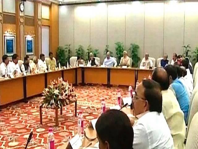 जमीन बिल पर झुकने को तैयार मोदी सरकार pm narendra modi