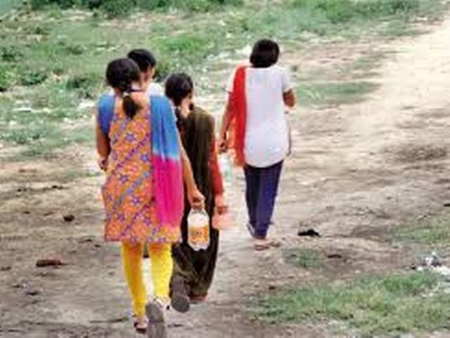 बिहार: अगर घर में टॉयलेट नहीं तो नहीं लड़ सकते चुनाव Bihar election_