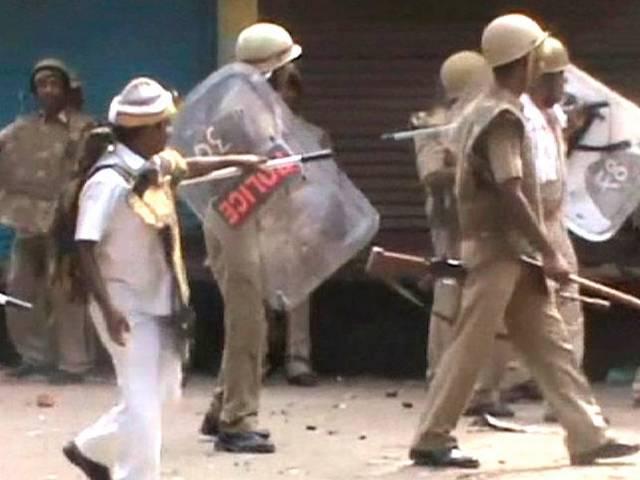 यूपी के सीतापुर थाने में गैंगरेप के बाद हंगामा, 1 की मौत Crime_Sitapur_GangRape_Akhilesh Yadav_