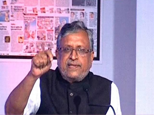 DNA की जंग: अब सुशील मोदी पेश करेंगे नीतीश-लालू के राजनीतिक डीएनए की जांच रिपोर्ट sushil modi