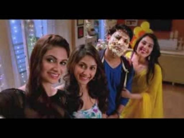 TRAILER: कपिल की डेब्यू 'किस किसको प्यार करूं' का ट्रेलर रिलीज Kis Kisko Pyaar Karu