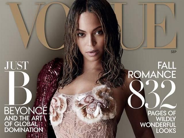 गीले बालों में मादक अंदाज में इस हसीना ने खिंचवाईं तस्वीरें Beyonce’s Vogue September 2015 Issue