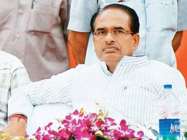 ভোপালে এবার ডাক্তারদের পাশাপাশি রুগি দেখবেন জ্যোতিষীরাও