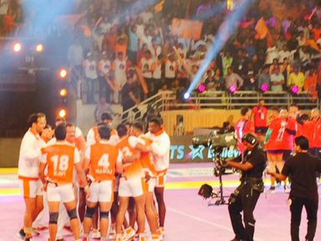 प्रो कबड्डीः पुणेरी पल्टन ने घरेलू मैदान पर दबंग दिल्ली को हराया pro kabaddi