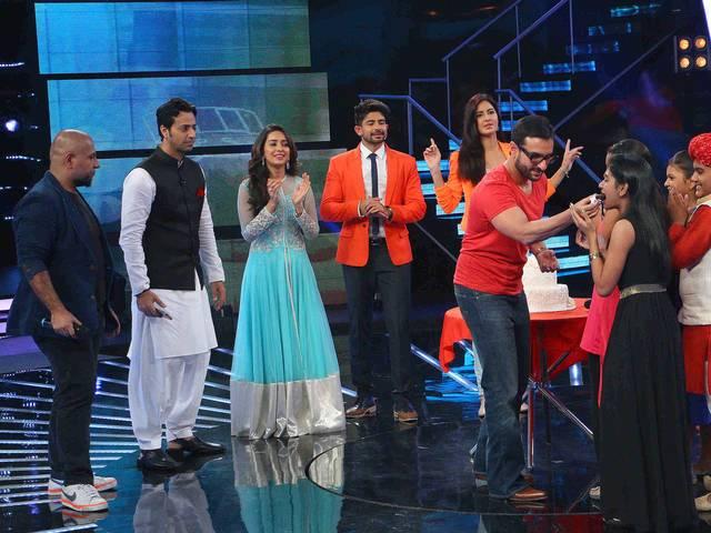 कैटरीना ने बर्थडे सॉन्ग गाकर सेलिब्रेट किया सैफ का बर्थडे Katrina Kaif sings ‘Happy birthday’ for Saif Ali Khan