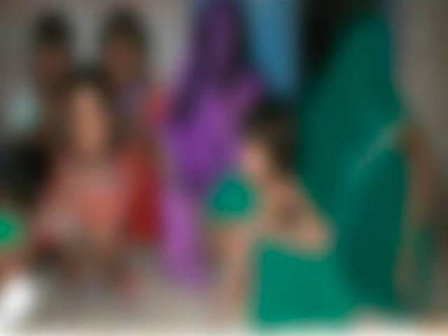 यूपी में दरिंदगी की हदः 13 साल की लड़की से रेप के बाद निकाली आंख 13 Year old girl rape in up