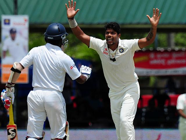 INDvsSL: दूसरे दिन का खेल खत्म, अंतिम टेस्ट में नहीं चले संगकारा Rahul 108 shores up India on fluctuating day