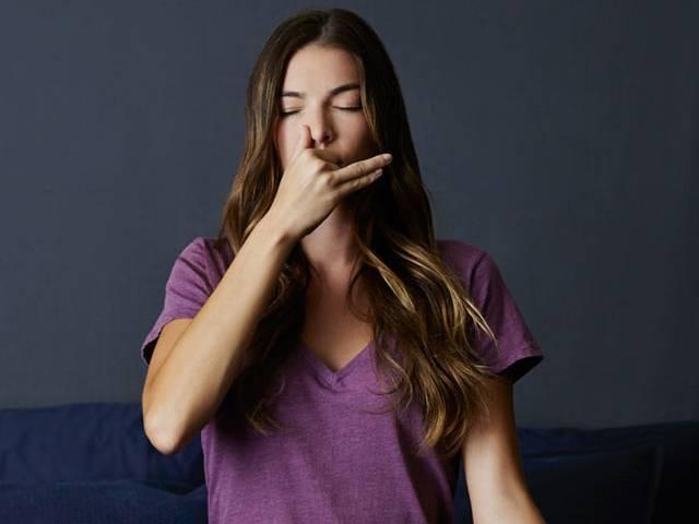 मुंहासों से ऐसे निजात दिलाता है प्रणायाम Effective Yoga Treatments For Pimples