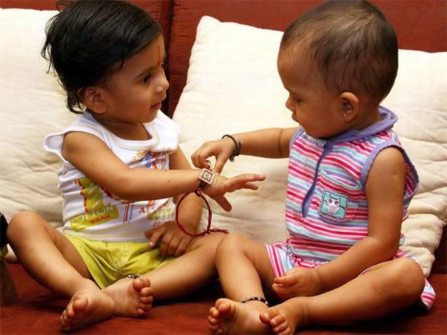 रक्षाबंधन आज, राष्ट्रपति और प्रधानमंत्री ने दी बधाई President PM Greets People on Raksha Bandhan