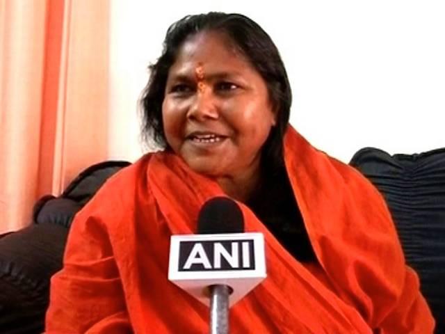 हिन्दुओं को अपनी बेटियों की ‘रक्षा’ करनी चाहिए: साध्वी निरंजन ज्योति sadhvi niranjan jyoti